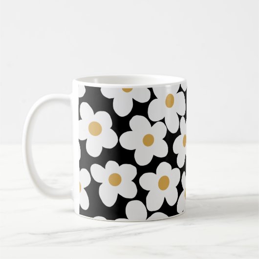 Retro White Yellow Big Daisy Flowers Black Design Koffiemok (Links)