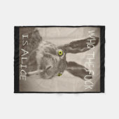 Retro Wie de F_ck is Alice Funny Rabbit Fleece Deken (Voorkant (Horizontaal))
