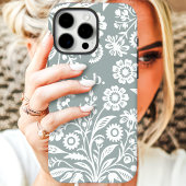 Retro Wilde Bloem Salie Groene Bloemige Monogram Case-Mate iPhone Case
