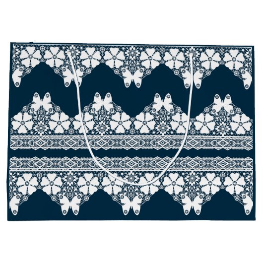 Retro wit kant met vlinders op een donkerblauwe b groot cadeauzakje (Achterkant)