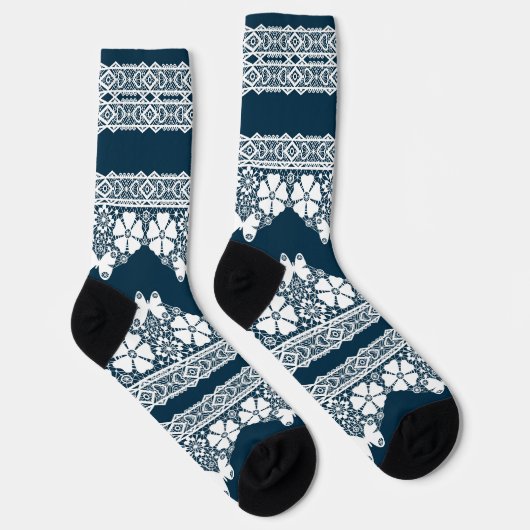 Retro wit kant met vlinders op een donkerblauwe b sokken (Rechts)