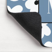 Retro Witte Bloemen Aangepaste Monogram Muismat (Hoek)