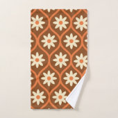 Retro Witte Bloemen op Bruin Ogee Bad Handdoek (Handdoek)