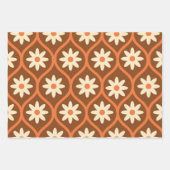 Retro Witte Bloemen op Bruin Ogee Inpakpapier Vel (Voorkant)