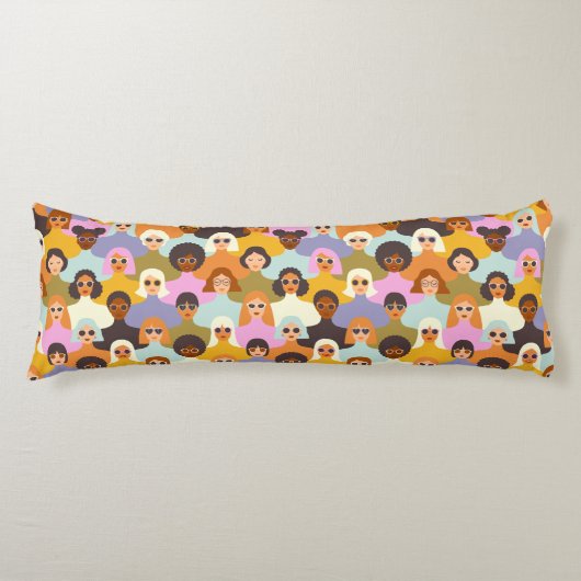 Retro Women of the World Pattern Lichaamskussen (Voorkant)
