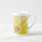 Retro Yellow Daisy Monogrammed Porselein Kop (Rechts)