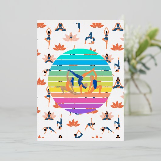 Retro Yoga in een levendige stroom van harmonieuze Folie Uitnodiging (Staand Voorkant)