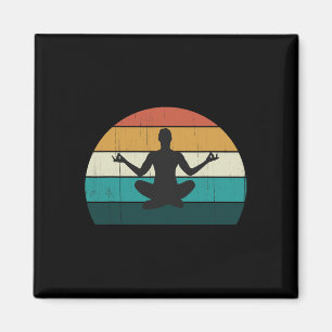 Retro yogahouding vintage mind meditatie lichaam w magneet