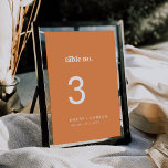 Retro Zomer | Oranje tabelnummer Kaart<br><div class="desc">Dit retro zomerse sinaasappels tafelnummer is perfect voor een kleurrijke bruiloft. Het eigenzinnige ontwerp heeft een levendige gedurfde citrus sinaasappel en witte typografie met leuke en funky vibes. De kaart prints aan de voor- en achterkant (dubbelzijdig). Items worden precies afgedrukt zoals ze op uw scherm verschijnen wanneer u aan winkelwagen...</div>