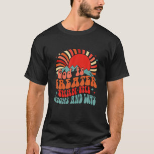 Retro zonsondergang berg God is groter dan de hoge T-shirt