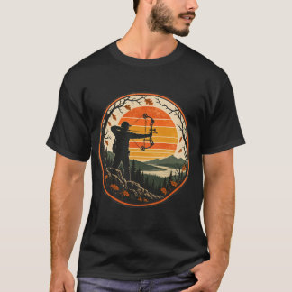 Retro Zonsondergang Boogjager In Herfstbossen T-shirt