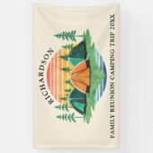 Retro Zonsondergang Bos Camping Aangepaste Familie Spandoek (Verticaal)