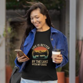 Retro Zonsondergang Cano met Hond bij het Meer T-shirt