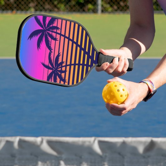 Retro zonsondergang en palmbomen pickleball paddle (Insitu)