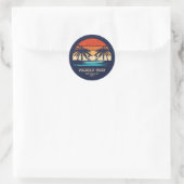 Retro zonsondergang Familiereis Strand Palm Tree M Ronde Sticker (Tas)