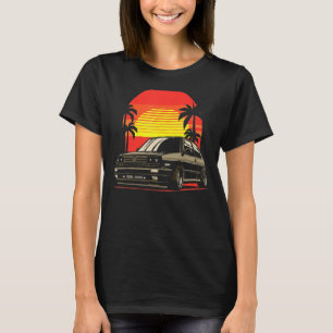 Retro zonsondergang op het strand klassieke auto z t-shirt
