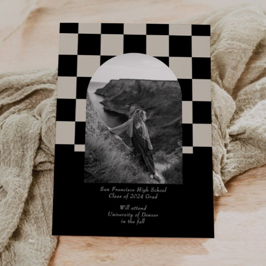 Retro zwart geruite boog foto afstudeerfeest kaart
