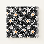 Retro zwart-witte stippen met sterren notitieboek (Achterkant)