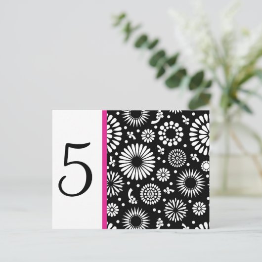 Retro zwarte witte bloemen Tabelnummer Briefkaart (Staand voorkant)