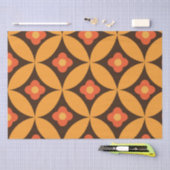 Retrobloem in het oranje cirkelblad van de middels tissuepapier (Craft)