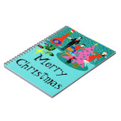 Retrofamilie die het Notitieboek van de kerstboom  (Linkerzijde)