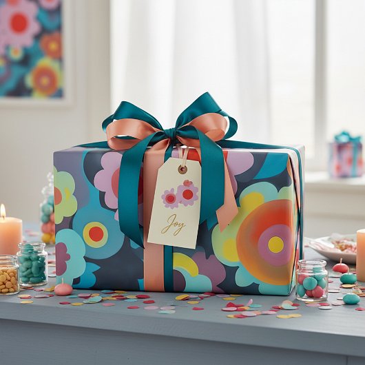 Retromod bloemen cadeaupapier
