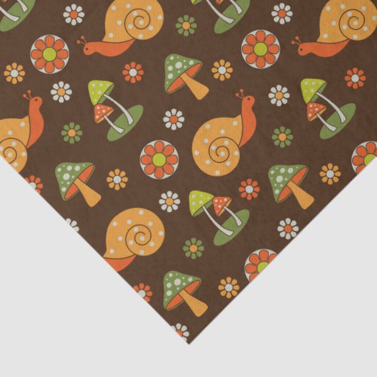 Retropaddenstoelen en nagels tissuepapier (Detail)