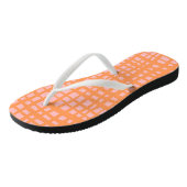 Retropastel oranje en roze rasterpatroon teenslippers (Schuin)