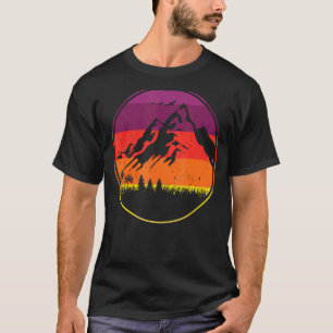 retrorgebergte voor klimmers en wandelaars t-shirt