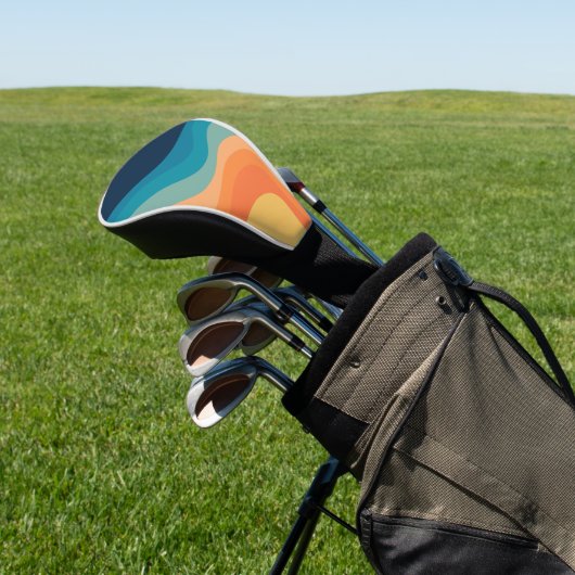 Retrostijlgolven versieren golfheadcover (Insitu)