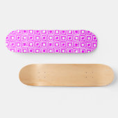 Retrovierkantjes - wit op magenta persoonlijk skateboard (Horizontaal)