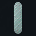 Retrovliegtuig Patroonplaat Persoonlijk Skateboard<br><div class="desc">Bevestig je gordel. Dit Retro Airplane Pattern Skateboard is klaar voor de start. Het ontwerp bevat lijnen van rood, koninklijk blauw en witte, moderne vliegtuigen uit het midden van de eeuw die over een stalen blauwe achtergrond vliegen. Dunne strepen van oranje, kalkgroen en grijs, evenals lijnen van blauwgroen stippen, maken...</div>