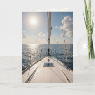 Retrozeilboot op kalm oceaanwater kaart
