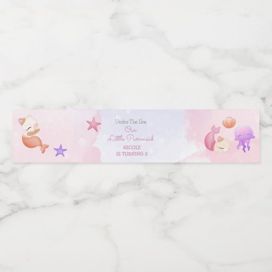 Reumaïde kattenmeisje, schattige verjaardag waterfles etiket (Enkel label)