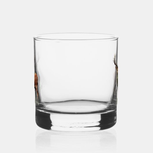 reusachtig hert in een rack whisky glas (Rechts)