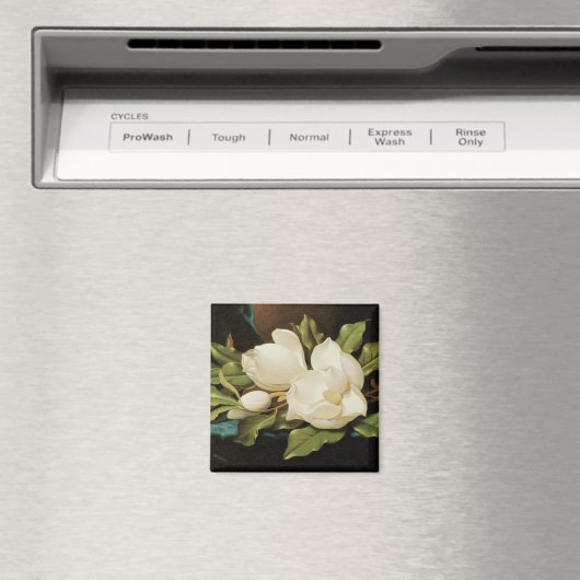 Reuzemagnolia's op een blauwe fluwelen doek door M Magneet (Insitu (Vaatwasser))