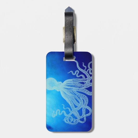 reuzeninktvis in de diepblauwe oceaan bagagelabel (Achterkant verticaal)