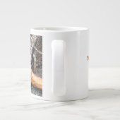 Reuzenlog verbergen Mok (Achterkant)