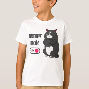 Reuzenmodus op grappige katten met T-shirt