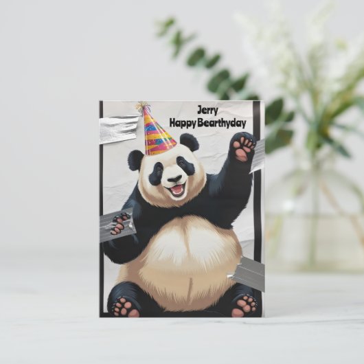Reuzenpanda zittend in het pet van zijn verjaardag briefkaart (Staand voorkant)