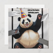 Reuzenpanda zittend in het pet van zijn verjaardag kaart (Voorkant / Achterkant)