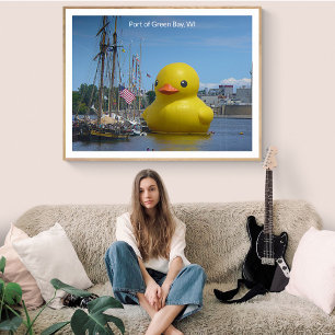 Reuzenrubberduck in de haven van Green Bay, WI Poster