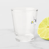 Reuzentijgerhaai en schattige gele vis shot glas (Links)