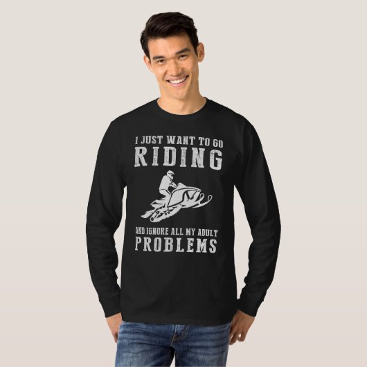 Rev Up Laughter: Snowmobiling Away Adult Woes T-sh T-shirt (Voorkant volledig)