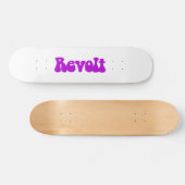 Revolt - Paars op wit Persoonlijk Skateboard (Horizontaal)