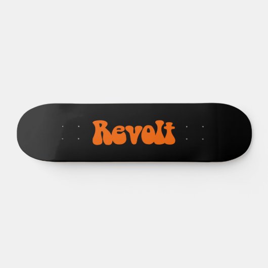 Revolt - Sinaasappel op zwart Skateboard (Horizontaal)