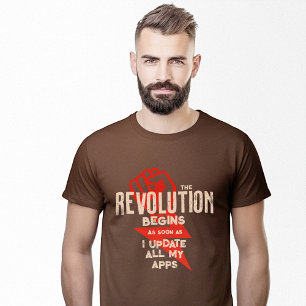 Revolution Begins Bijgewerkte Apps Geek Grappig T-shirt