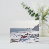 REYNISKIRKJA - VÍK Í MÝRDAL, IJSLAND BRIEFKAART (Staand voorkant)