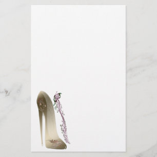 Rhapsody in Gold Stiletto Shoe Art Briefpapier
