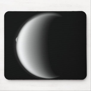 Rhea komt uit de Muismat van Titan
